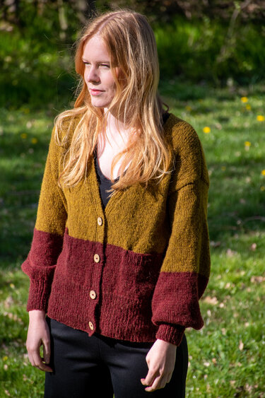 Strickanleitung Cardigan ANNI, lässig mit Seitenschlitzen und Taschen - Bild 4