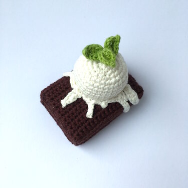 Brownie with Scoop of Ice Cream - Crochet