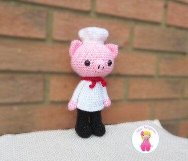 Chef Piggy Pig, Amigurumi Crochet Pattern
