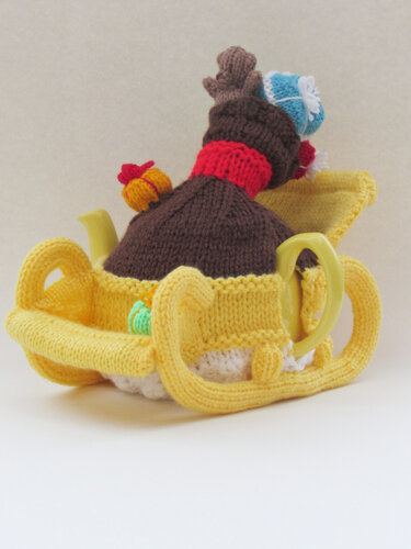 Christmas Eve Santa's Sleigh Tea Cosy Knitting Pattern