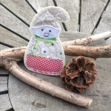 Wichtel Zwerg Stickdatei ITH 10x10 Weihnachtsdekoration - Sticken