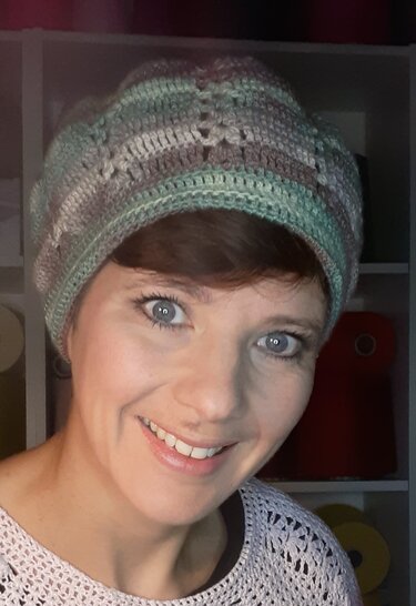 Anleitung Herbst-Set bestehend aus Mütze und Handwärmer - Bild 4