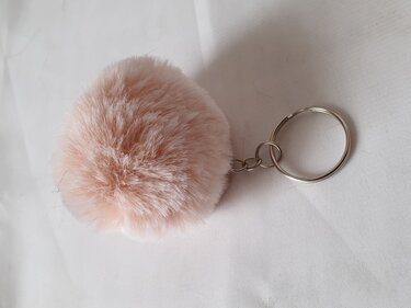 Bastelanleitung Kunstfellbommel, Taschenbaumler, Katzenspielzeug