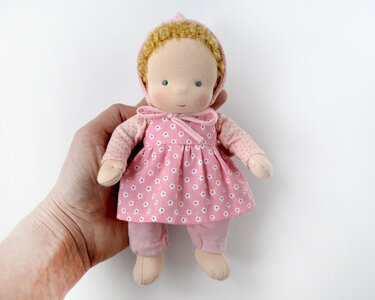 DIY Waldorf baby doll 7 inch (18 cm) tall. PDF sewing pattern and tutorial