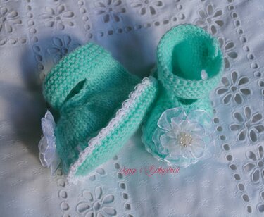 Strickanleitung Babyschuchen & Handschuhchen