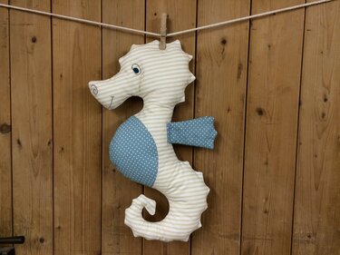 Nähanleitung und Schnittmuster Kissen Seepferdchen