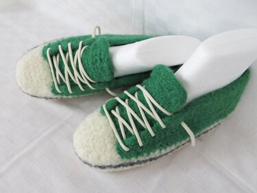 Häkelanleitung, Turnschuhe gefilzt, Gr.37-40