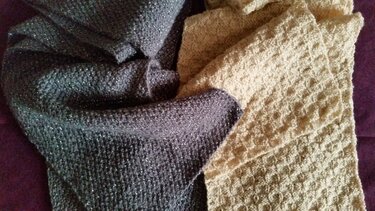 Schals aus Glitzerwolle mit Individuellem Touch!