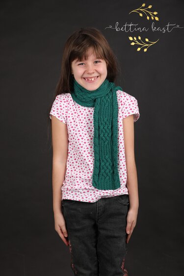 Umiel Scarf - Knitting