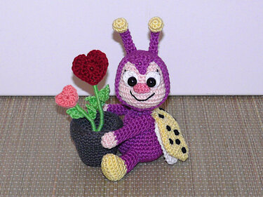 Häkelanleitung Marienkäfer mit Blumentopf