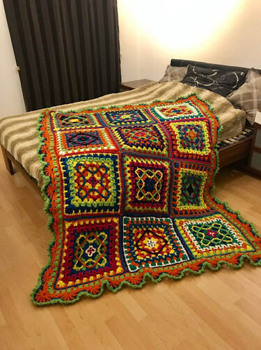 wundervolle Tagesdecke "KAPATA" - Häkeln