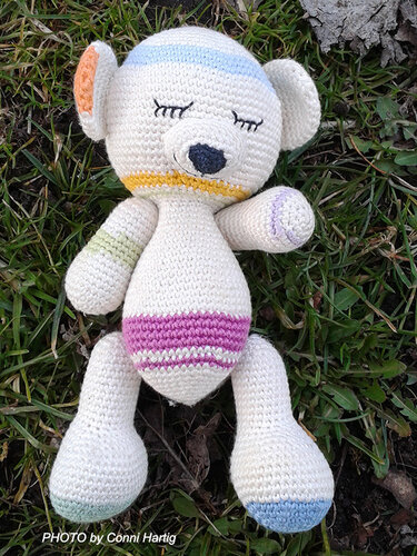 amigurumi max teddy bear crochet PDF pattern tutorial crochet stuffed animal designed by Conni Hartig file ebook plush toy cuddly