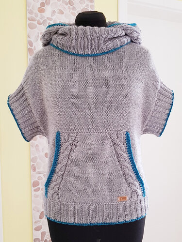 Mod. 038 - Hoodie / Pullunder mit Kapuze - Gr. 32/34 bis 52/54 - Stricken