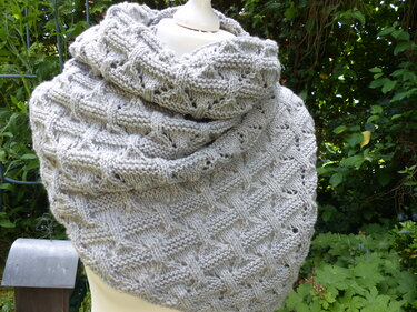 Strickanleitung Dreiecktuch "Sanduhr"