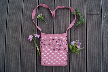 Herzchen-Tasche BIN BEI DIR (an alle Größen anzupassen) - Häkeln