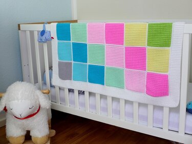 Children's blanket 'Colorful mosaic of squares' - Crochet