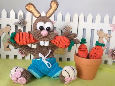 Crochet Pattern "Corrot Loving Max"