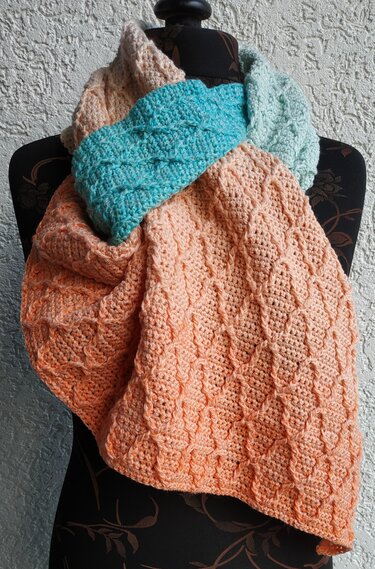 Häkelanleitung asymetrisches Tuch "Rautili"