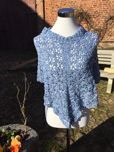 Häkelponcho Flower Star - Häkeln