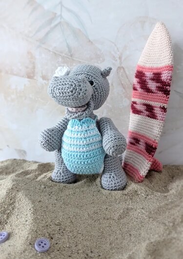 Surfer Hippo Amigurumi Crochet Pattern (in DE, ENG)