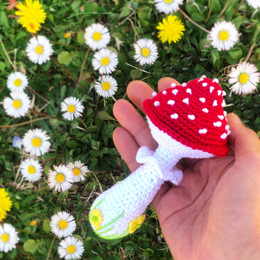 Mushroom Amigurumi Crochet Pattern for beginner, Home Decor Red Toadstool