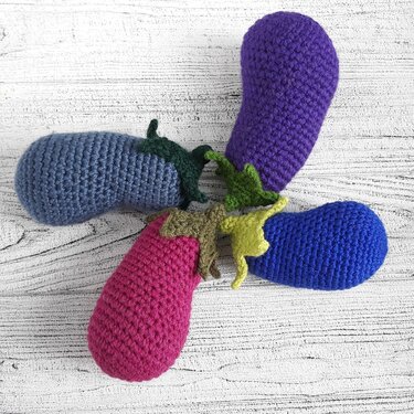 Miniature eggplant - Crochet