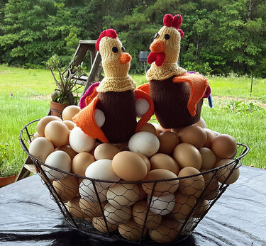 K012 Knitting Pattern - Hen and Rooster Easter soft toys - Amigurumi farm