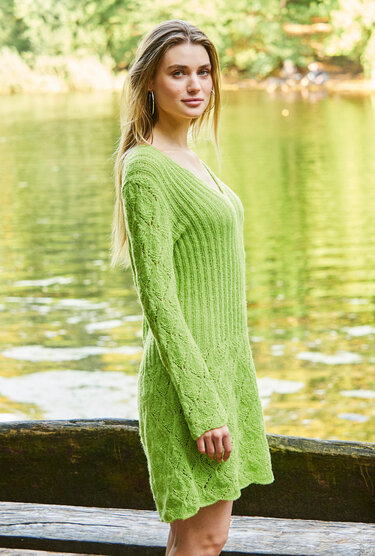 Hellgrünes Kleid mit Rauten- und Rippenmuster - Bild 3