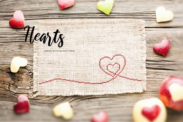 Kreuzstichmotive. Herzen, Engel, verliebte Paare - Sticken