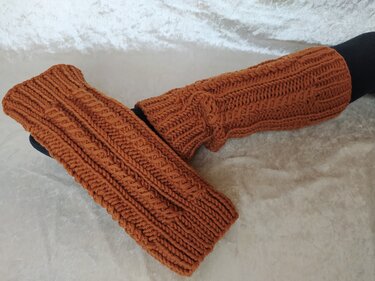 Strickanleitung Beinstulpen "Verschlungen" - Bild 3
