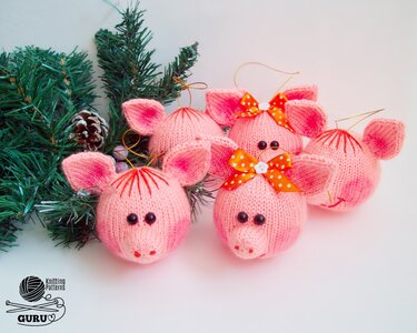 K079 Knitting Pattern - Christmas tree baubles or decoration Pigs Amigurumi
