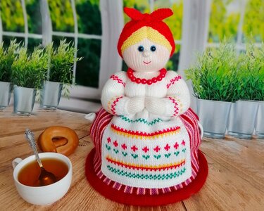 K024 Small Teapot warmer Duniasha (Doll Woman Lady) Amigurumi - Knitting