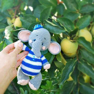 Amigurumi Elephant Crochet pattern. Cute crochet animals toys PDF Tutorial.
