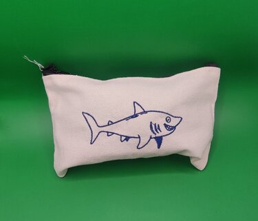 Stickdatei - Hai Henry - Tiere Meerestiere - 2 Größen - Sticken