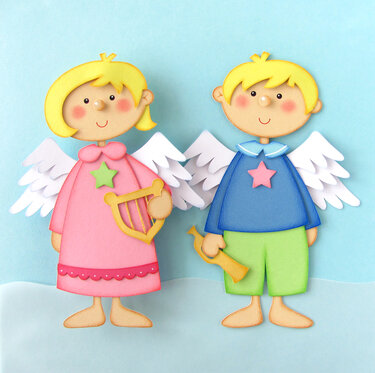 Zwei Papierengel mit Harfe und Trompete als Fensterbild