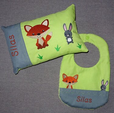 Stickdatei - Fuchs mit Hase Kissen und Lätzchen SET ITH - Sticken