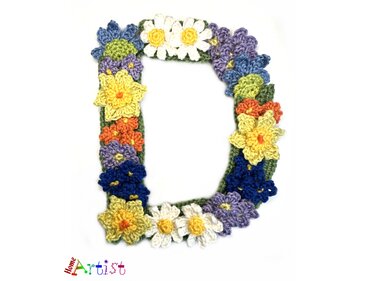 Floral Letter D crochet pattern applique