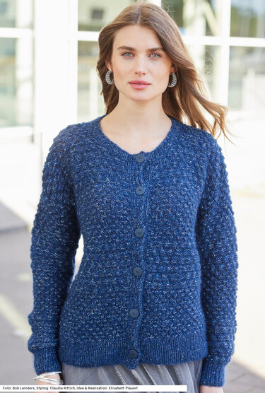 Jacke mit Dornröschenmuster in Dunkelblau mit Glitzerfaden - Bild 3