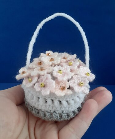Mini flower bouquet in miniature basket. Mother`s day gift. Easter decor - Crochet