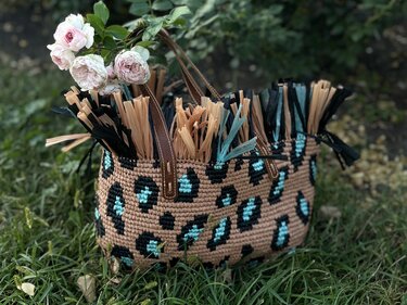 Crochet pattern leopard tote bag PDF digital and video tutorial