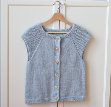 Knitting Pattern | GARDA Vest Maxi