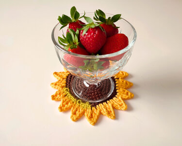 Sunflower Coaster or Applique - Crochet Patten for Beginners