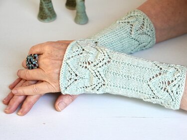 Armstulpen "Tulips", Strickanleitung, Größe S - L - Bild 11
