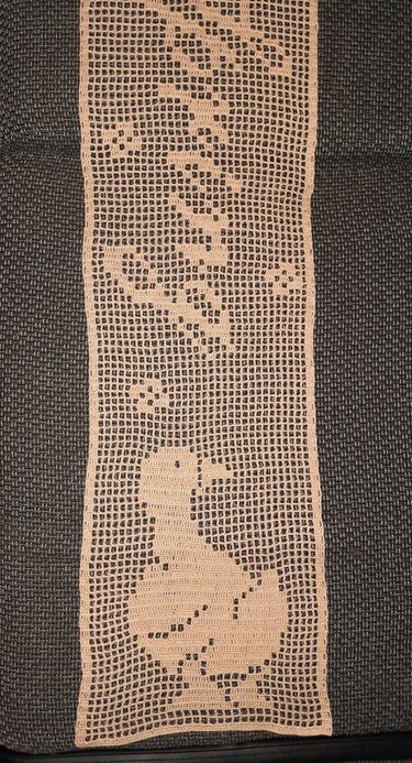 Tischläufer Spring Häkelanleitung