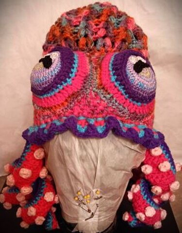 Octopus Hat- child size- Crochet pattern- detailed PDF format