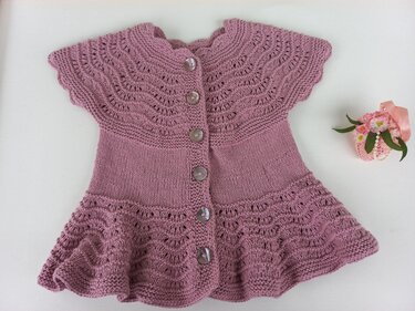 Strickanleitung Mädchenweste/Tunika, Gr. 92-98, 2-3J, ärmellos mit Volant