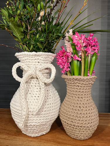 Vase im klassischen Stil für ECHTE Blumen, Anleitung große + kleine Vase - Häkeln