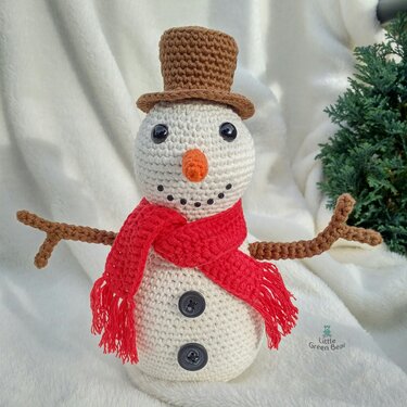 Seth the Snowman Crochet Amigurumi Pattern (English)