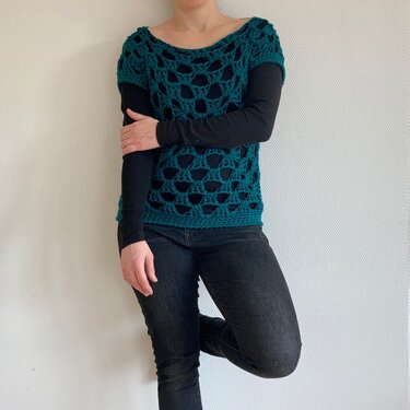 Beach Cover Up / Sweater "Daisy" - Image 5