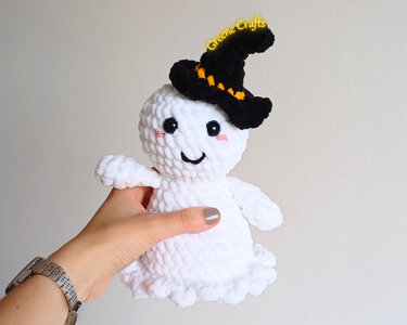 No Sew Ghost Crochet Pattern for Beginners - Plush Toy for Halloween